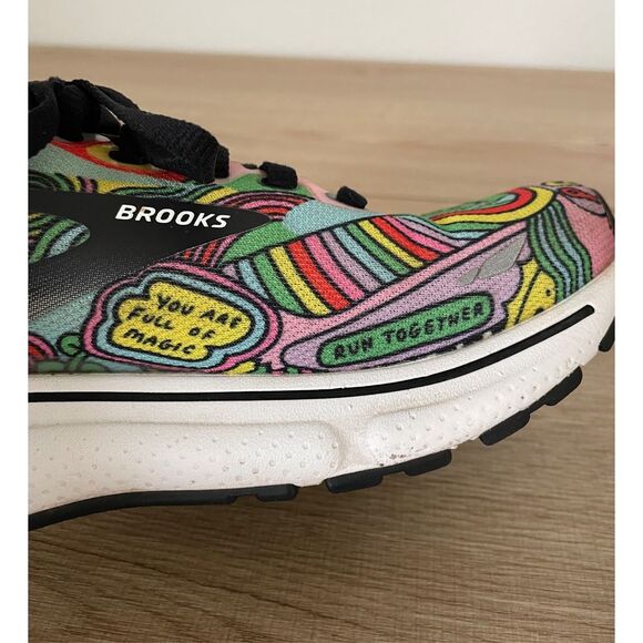 Brooks Ghost 15 Women 6.5 Rainbow Artist‎ Collab Wednesday Holmes Running Shoes - Picture 9 of 12